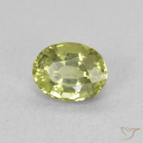 Zafiro Verde bosque cálido natural de 0.49 ct, Ovalada, VS