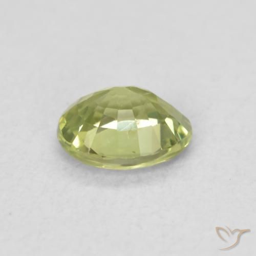Zafiro Verde bosque cálido natural de 0.43 ct, Ovalada, VS