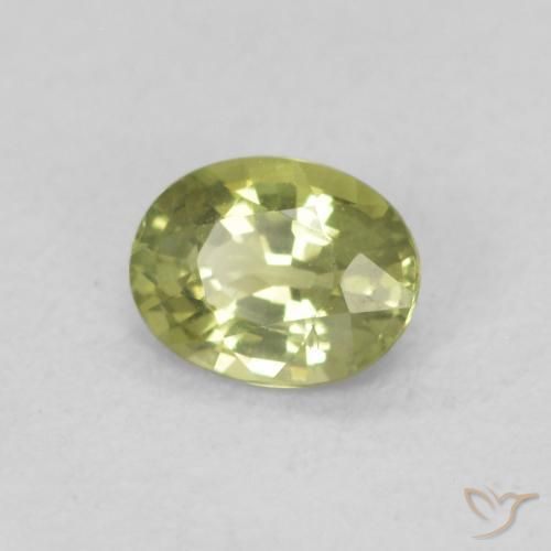 Zafiro Verde Oliva natural de 0.45 ct, Ovalada, VS