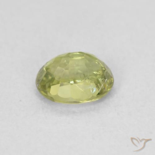 Zafiro Verde bosque cálido natural de 0.47 ct, Ovalada, VS