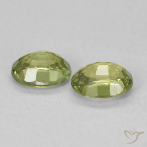 Gemas de Zafiro Verde amarillento natural de 0.87 ct, Ovalada, VS