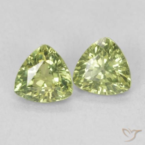 Gemas de Zafiro Verde amarillento natural de 0.67 ct, Trillón, VVS-VS