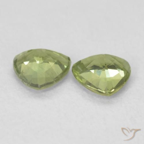 Gemas de Zafiro Verde terroso natural de 0.68 ct, Trillón, VS