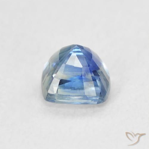 Zafiro Azul claro natural de 0.57 ct, Forma Cojín, VVS-VS