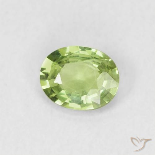 Zafiro Verde amarillo natural de 0.38 ct, Ovalada, VVS