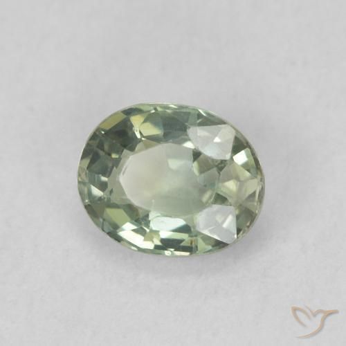 Zafiro Verde bosque natural de 0.56 ct, Ovalada, VVS-VS