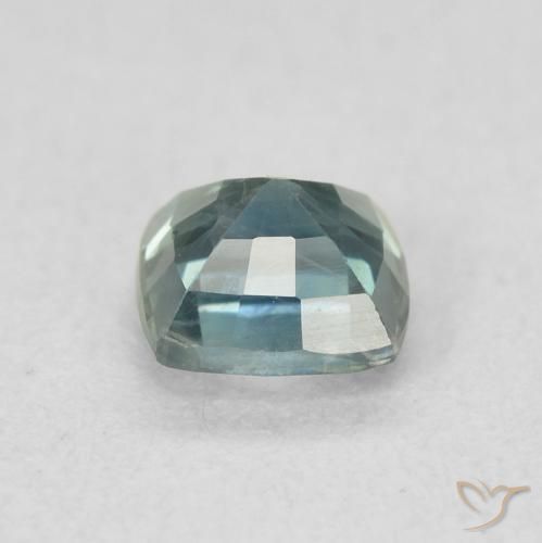 Zafiro Verde azul medio natural de 0.71 ct, Forma Cojín, VS