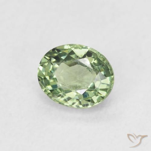 Zafiro Verde medio natural de 0.55 ct, Ovalada, VVS-VS