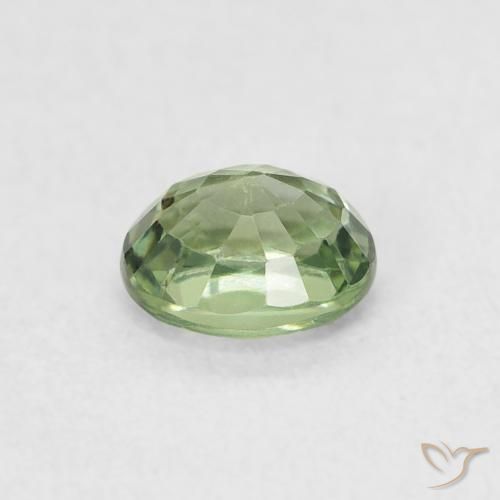 Zafiro Verde medio natural de 0.55 ct, Ovalada, VVS-VS