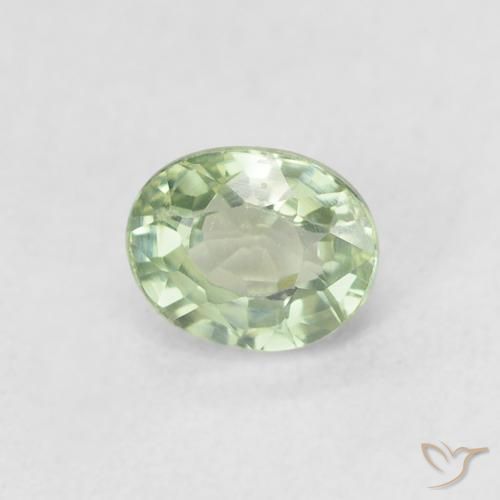 Zafiro Verde muy claro natural de 0.60 ct, Ovalada, VVS-VS