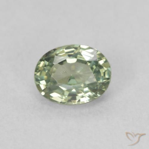 Zafiro Verde bosque natural de 0.54 ct, Ovalada, VS