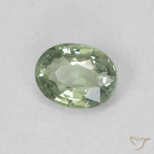 Zafiro Verde claro natural de 0.42 ct, Ovalada, VS