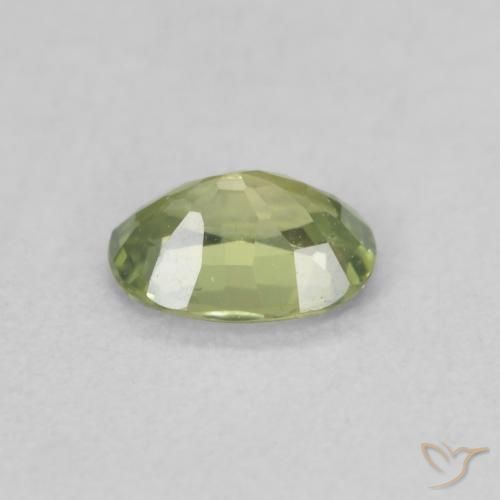 Zafiro Verde Oliva natural de 0.37 ct, Ovalada, VVS