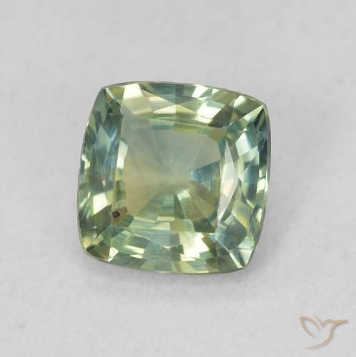 Zafiro Verde azul medio natural de 0.72 ct, Forma Cojín, VVS