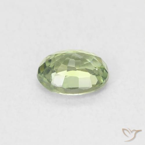 Zafiro Verde medio natural de 0.45 ct, Ovalada, VVS