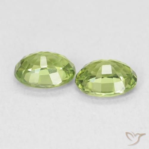 Gemas de Zafiro Verde bosque claro natural de 0.80 ct, Ovalada, VS