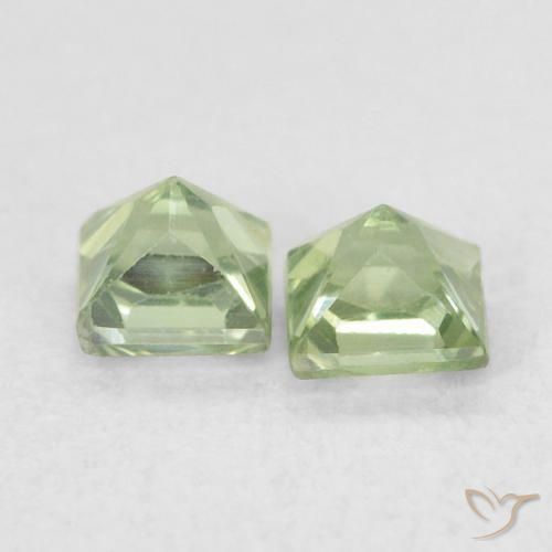 Gemas de Zafiro Verde medio natural de 0.43 ct, Cuadrado, VS