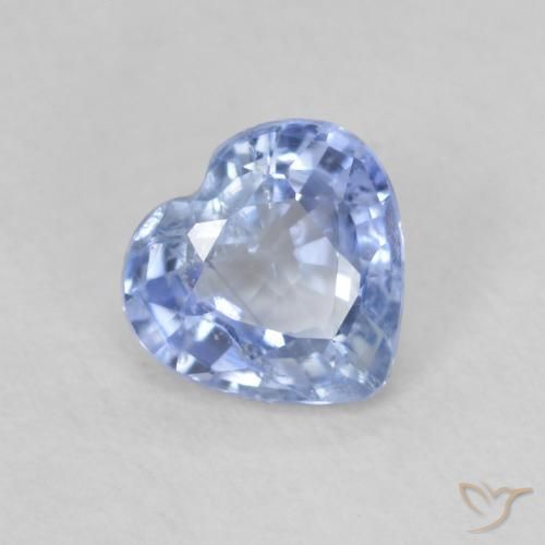 Zafiro Azul claro natural de 0.69 ct, Corazón, VS