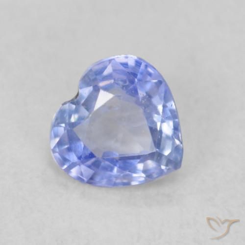 Zafiro Celeste natural de 0.39 ct, Corazón, VS