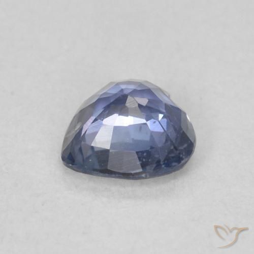 Zafiro Azul violeta claro natural de 0.37 ct, Corazón, VS