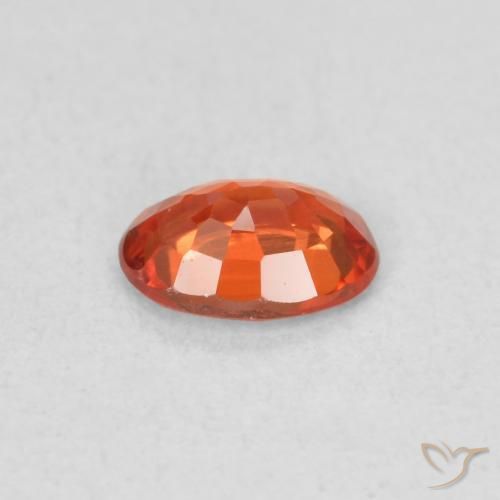 Zafiro Naranja cálido natural de 0.51 ct, Ovalada, VVS-VS