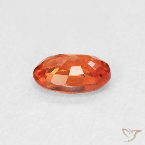 Zafiro Naranja medio natural de 0.61 ct, Ovalada, VVS-VS