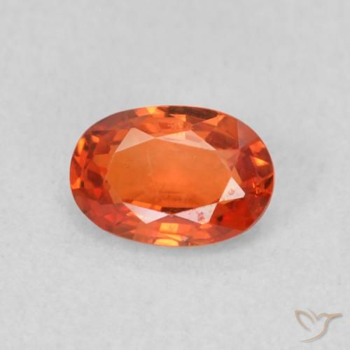 0.66ct Natural Naranja rojizo Zafiro, Ovalada, VS