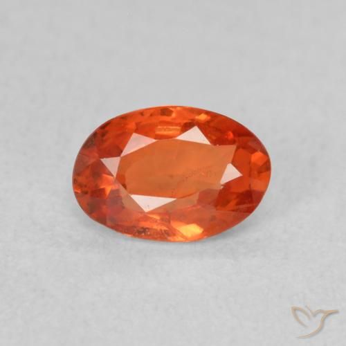 0.52ct Natural Naranja medio Zafiro, Ovalada, VS