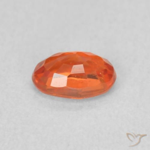Zafiro Naranja fuego natural de 0.61 ct, Ovalada, VS