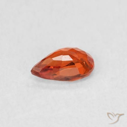 Zafiro Naranja rojizo natural de 0.39 ct, En forma de pera, VVS-VS