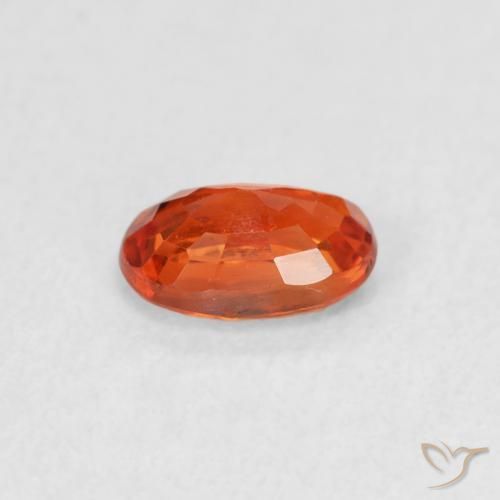Zafiro Naranja medio natural de 0.62 ct, Ovalada, VVS-VS