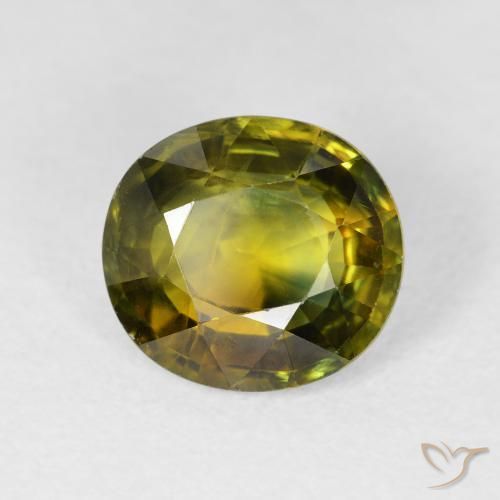 Zafiro Verde cálido natural de 3.42 ct, Ovalada, VS