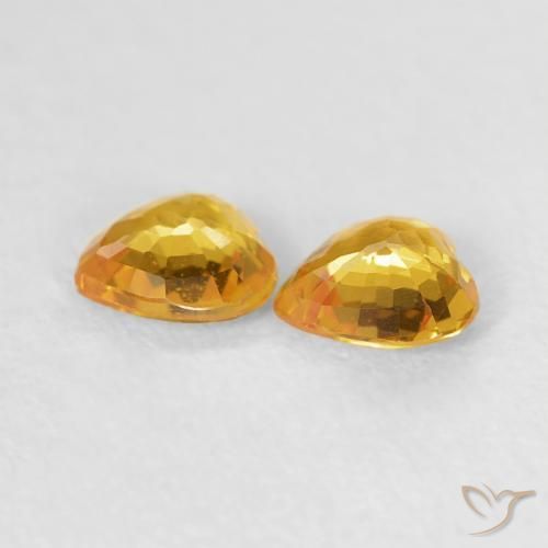 Gemas de Zafiro Naranja dorado natural de 0.72 ct, Corazón, VS