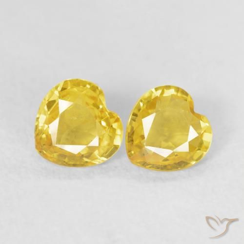 0.73ctw Natural Amarillo Zafiro, Corazón, VS
