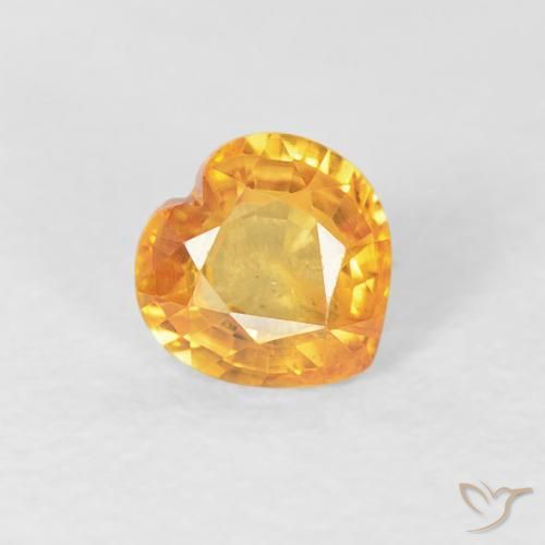 Zafiro Dorado naranja natural de 0.45 ct, Corazón, VS