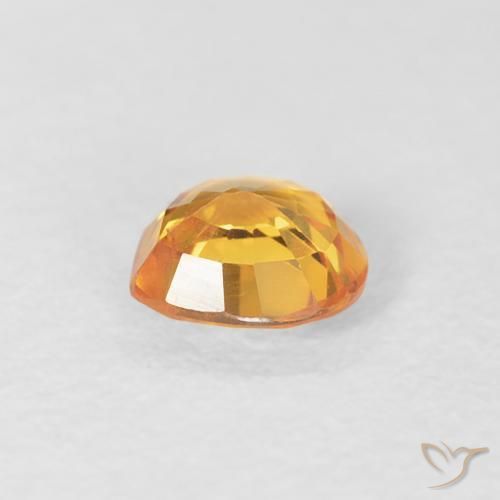 Zafiro Dorado naranja natural de 0.45 ct, Corazón, VS