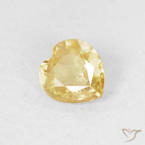 Zafiro Dorado claro natural de 0.39 ct, Corazón, VS