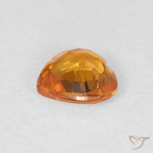 Zafiro Dorado naranja natural de 0.42 ct, Corazón, VVS