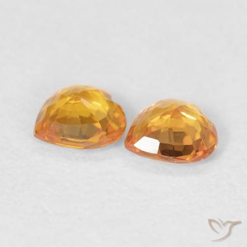 Gemas de Zafiro Naranja medio natural de 0.69 ct, Corazón, VVS-VS