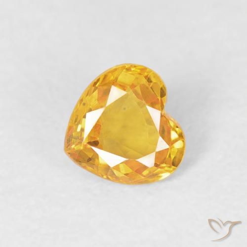 Zafiro Dorado medio natural de 0.43 ct, Corazón, VVS