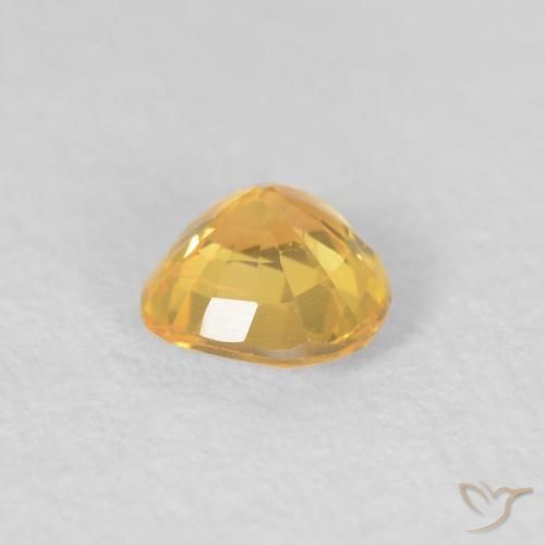 Zafiro Dorado medio natural de 0.44 ct, Corazón, VS