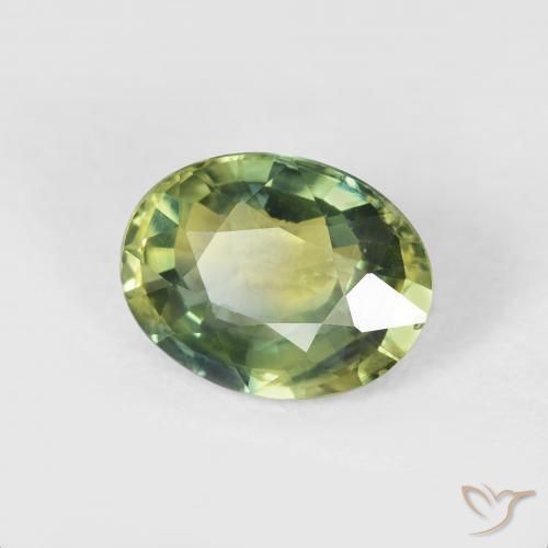 Zafiro Verde cálido natural de 2.24 ct, Ovalada, VS