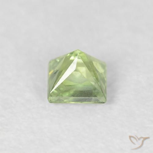 Zafiro Verde muy claro natural de 0.21 ct, Cuadrado, VVS-VS