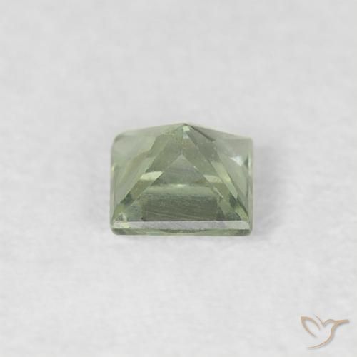 Zafiro Verde claro natural de 0.21 ct, Cuadrado, VVS-VS