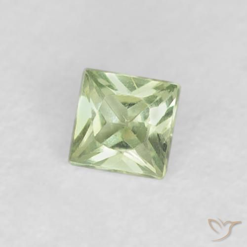Zafiro Verde muy claro natural de 0.19 ct, Cuadrado, VVS-VS