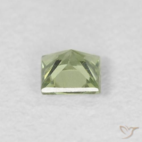 Zafiro Verde muy claro natural de 0.18 ct, Cuadrado, VVS-VS