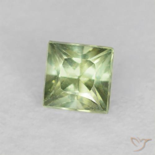 Zafiro Verde medio natural de 0.21 ct, Cuadrado, VVS-VS