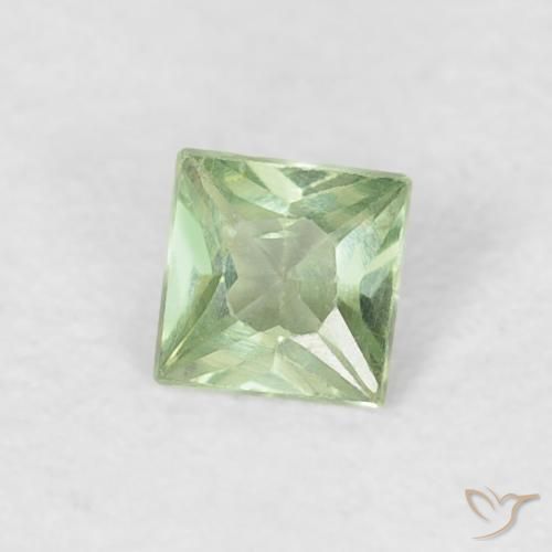 Zafiro Verde amarillo claro natural de 0.19 ct, Cuadrado, VS