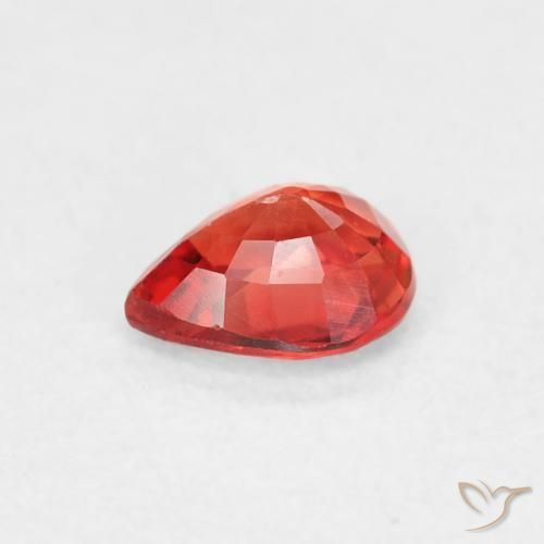 Zafiro Rojo medio natural de 0.43 ct, En forma de pera, VVS-VS
