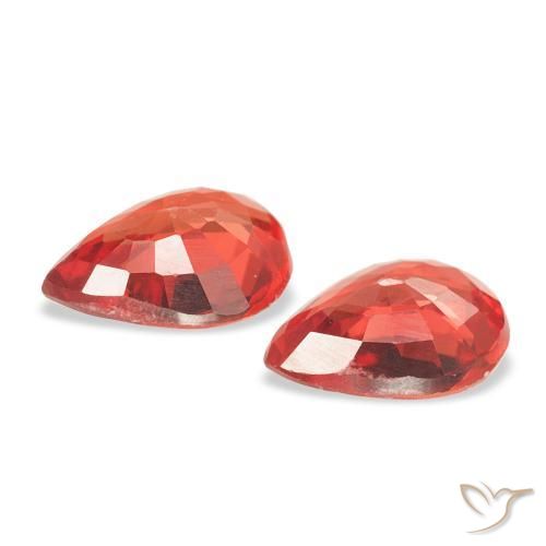 Gemas de Zafiro Rojo carmesí claro natural de 0.81 ct, En forma de pera, VVS-VS